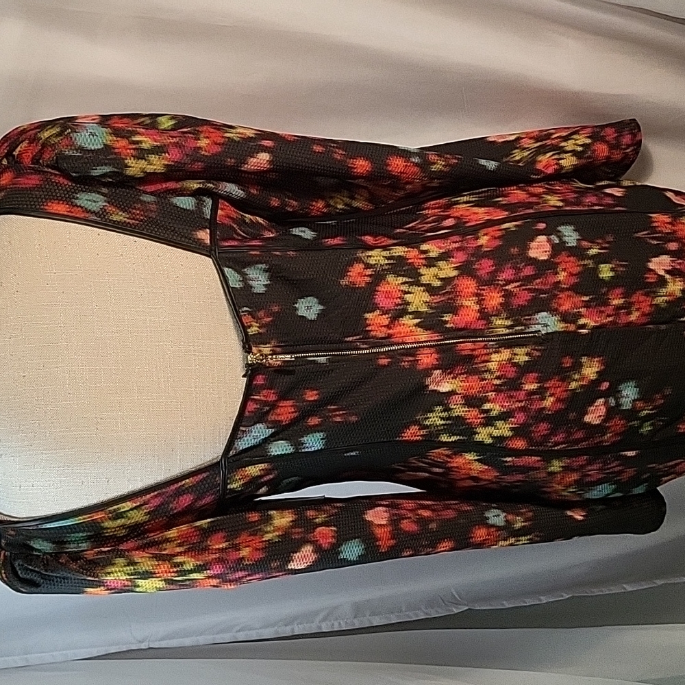 Guess Floral Mini Dress w/Leather Trim - Picture 6 of 10